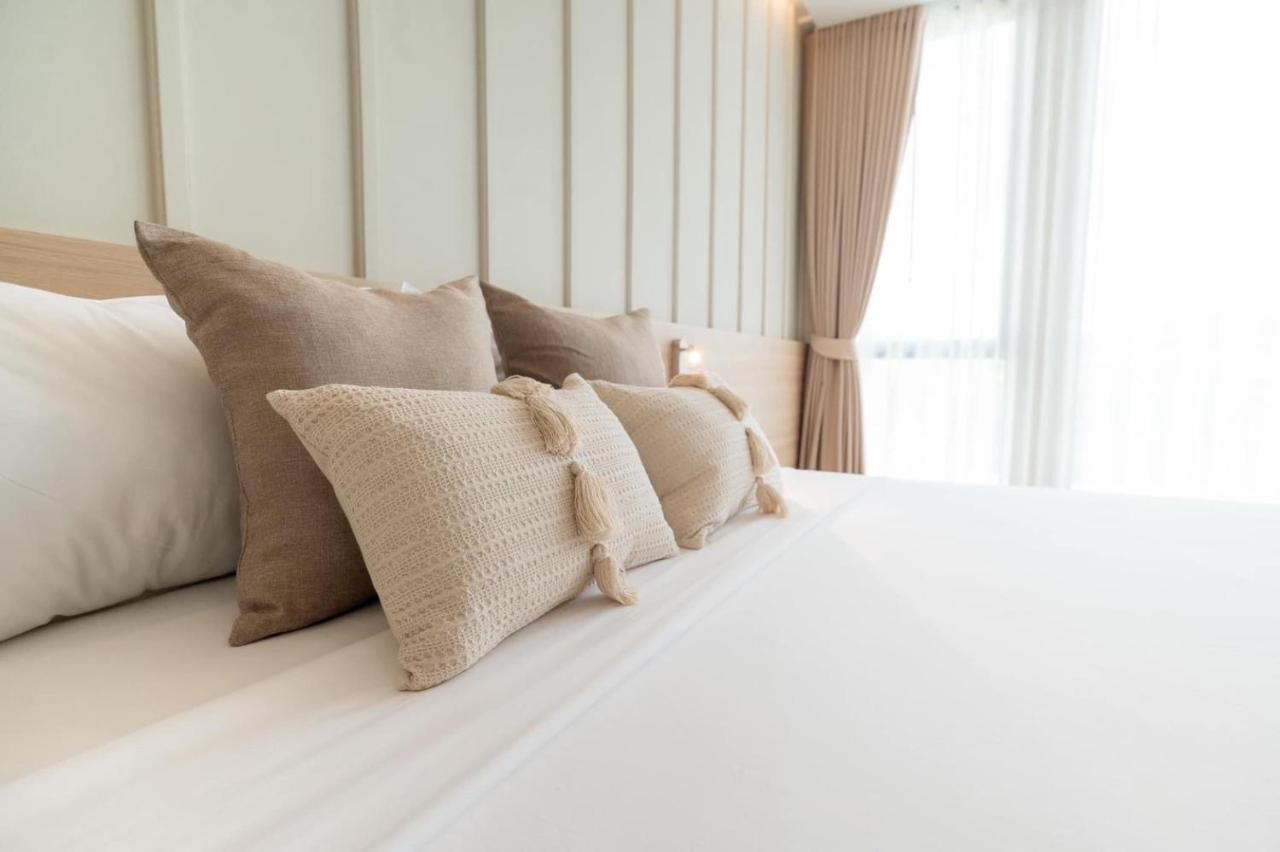 Pillows Boutique Hotel チエンマイ エクステリア 写真